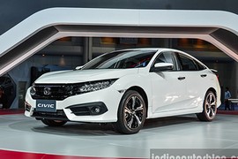 Honda Civic 2016 “chốt giá” gần 600 triệu tại Malaysia